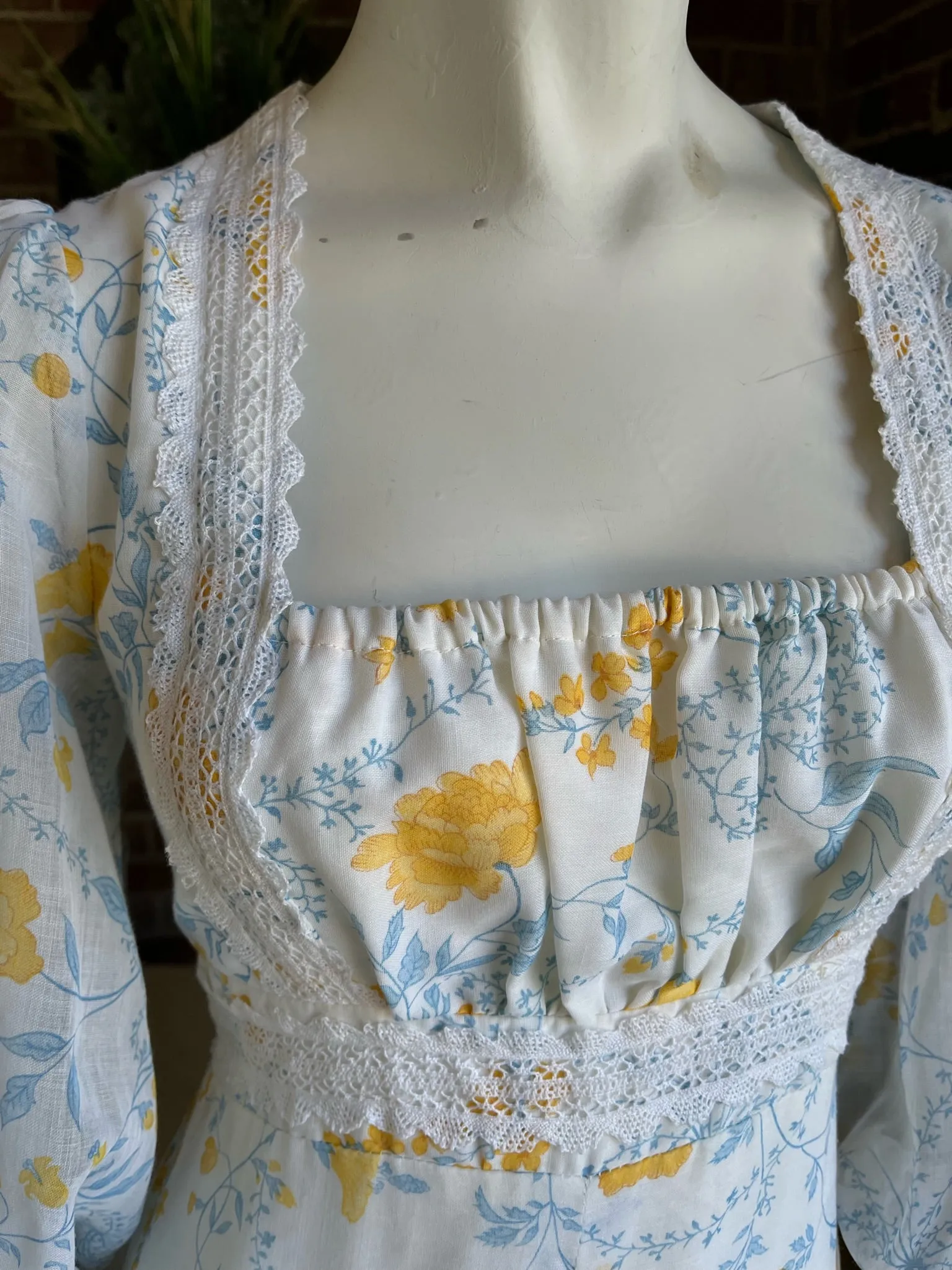 1970s Blue Floral Gunne Sax Maxi Dress