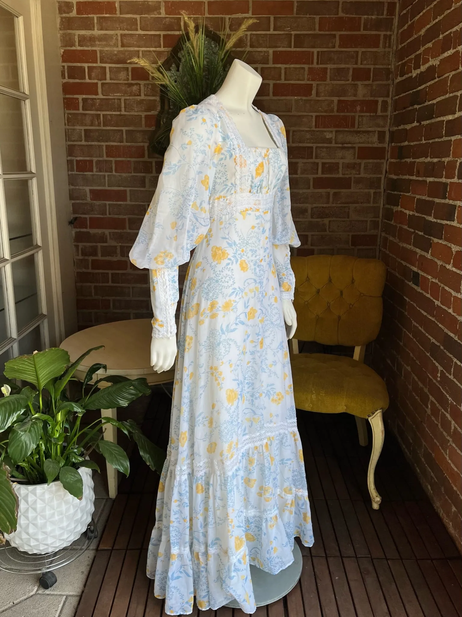 1970s Blue Floral Gunne Sax Maxi Dress