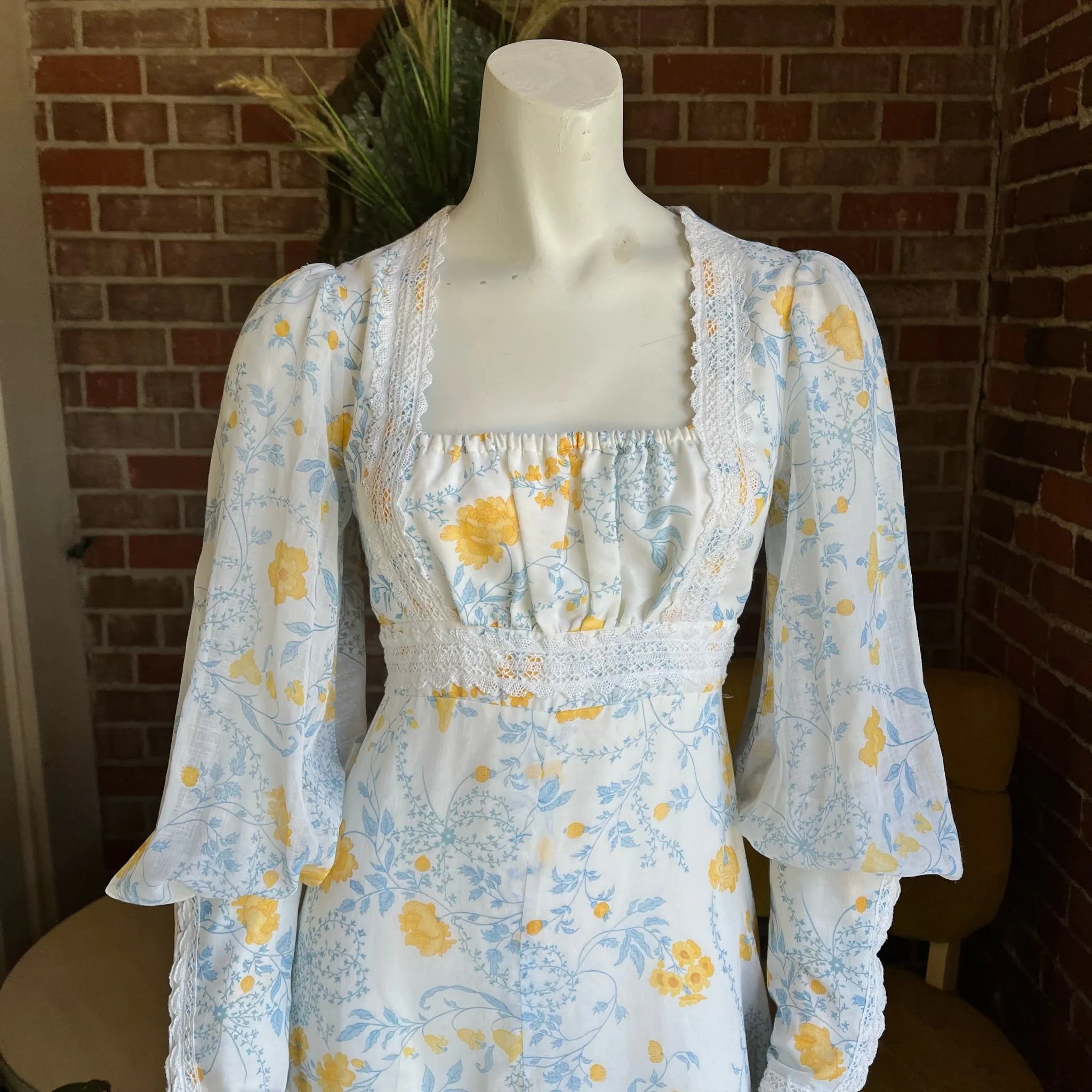 1970s Blue Floral Gunne Sax Maxi Dress