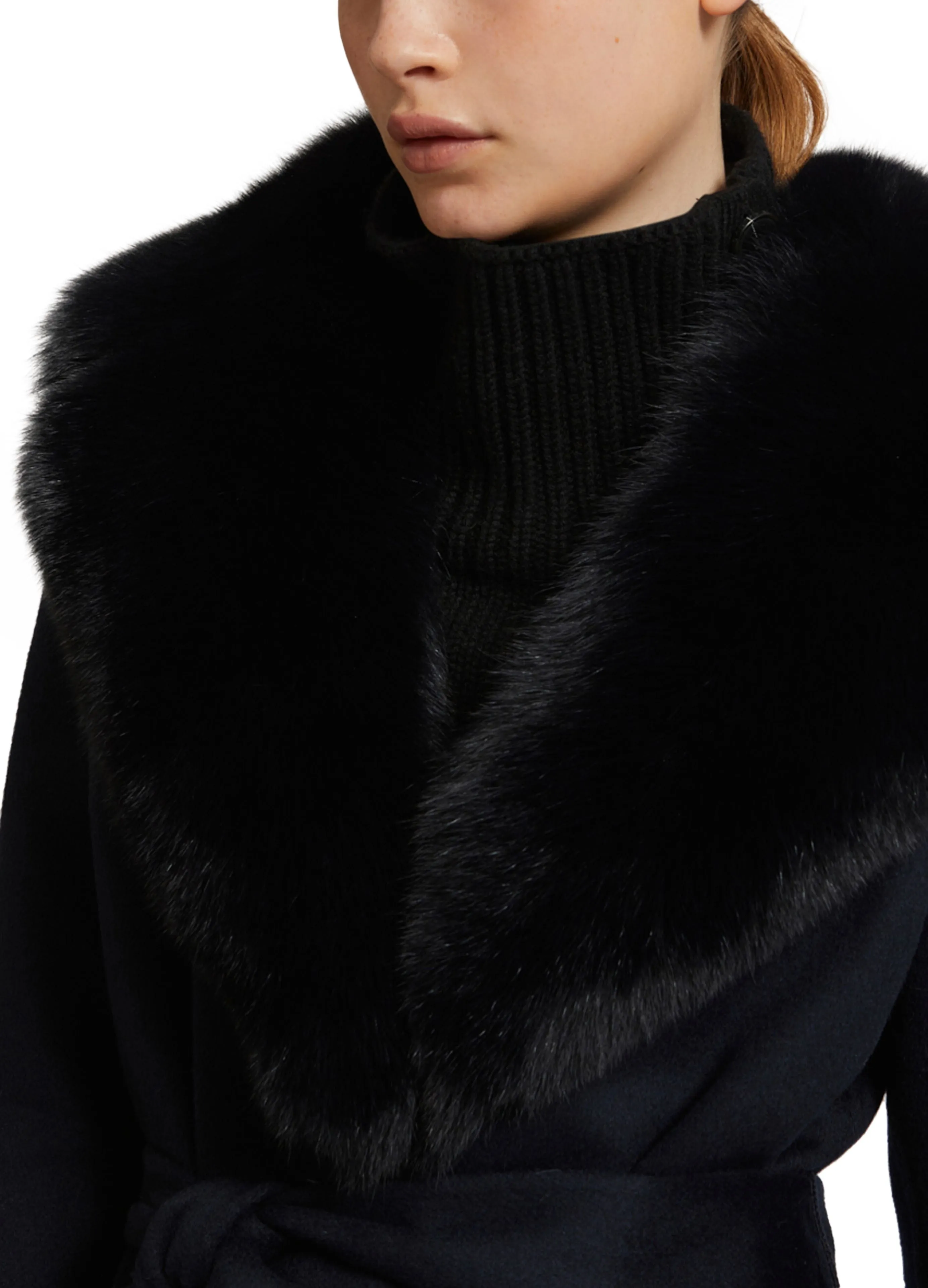 Belted coat in cashmere wool with fox fur collar and lapel