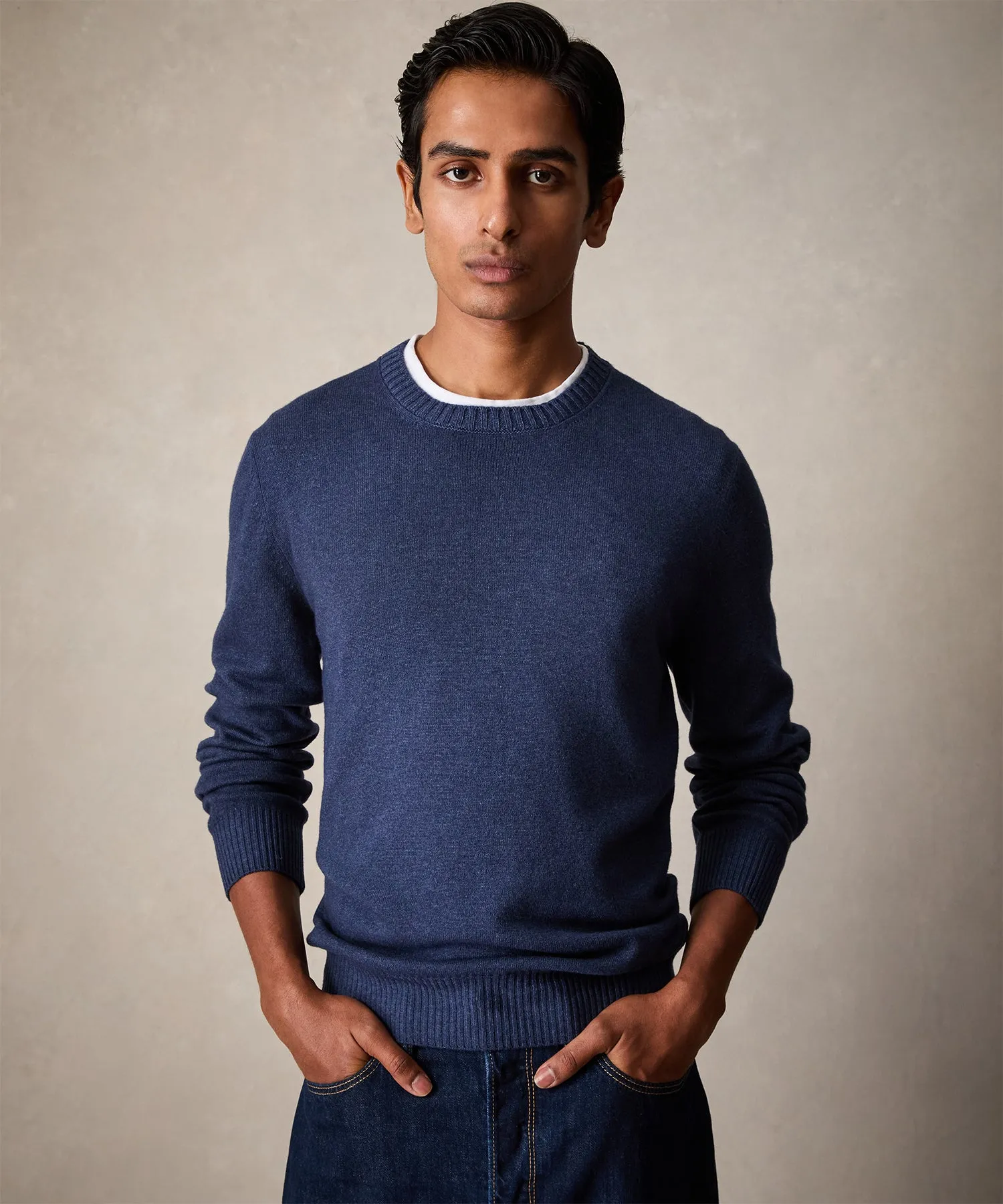 Italian Garment Dyed Cashmere Crewneck Sweater in Navy