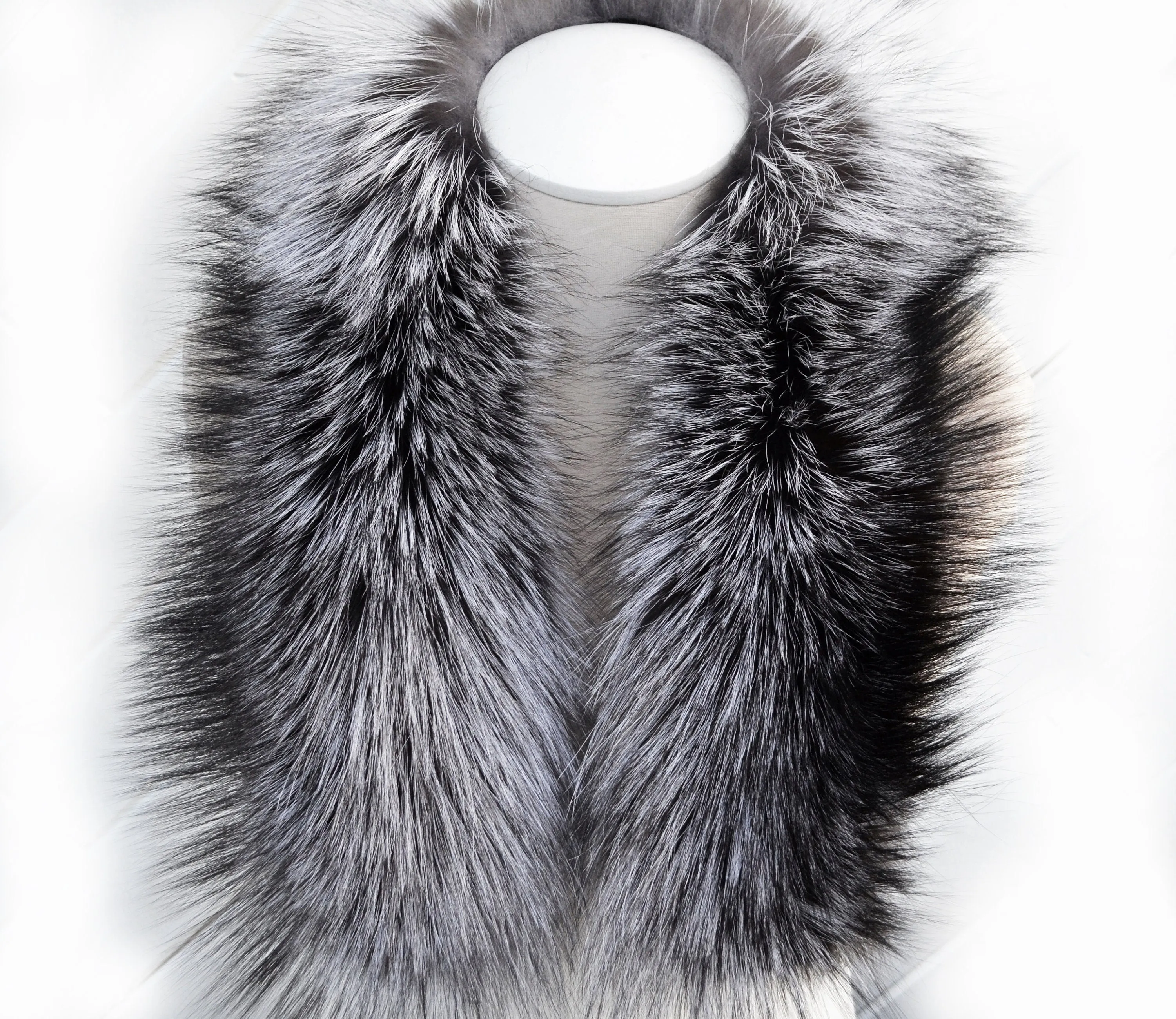 READY to SHIP, XL Real Silver Fox Fur Trim Hood, Large Fur collar trim, Fox Fur Collar, Fur Scarf, Fur Ruff, Fox Fur Hood, Fox Fur, Stripes