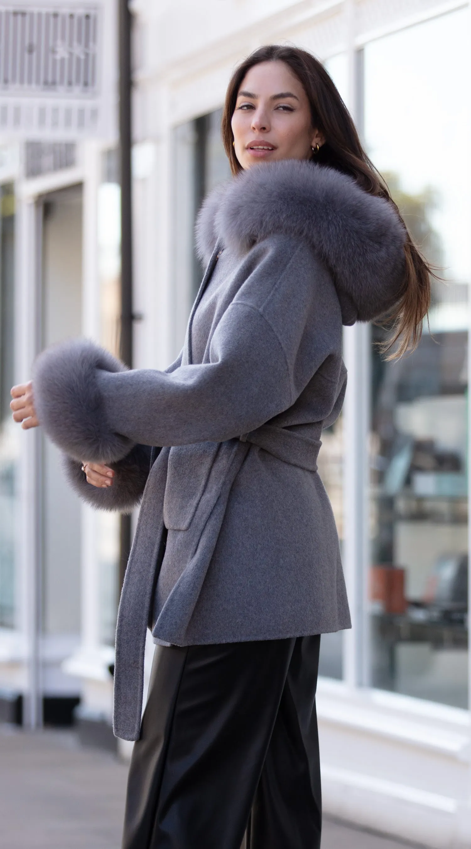 The London Cashmere & Fur Cuffed Belted Coat - Grey