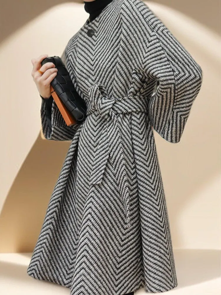 Women's Black and White Zig Zag  Wool Coat